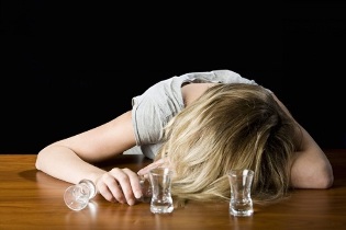 los efectos del alcohol en el cuerpo femenino